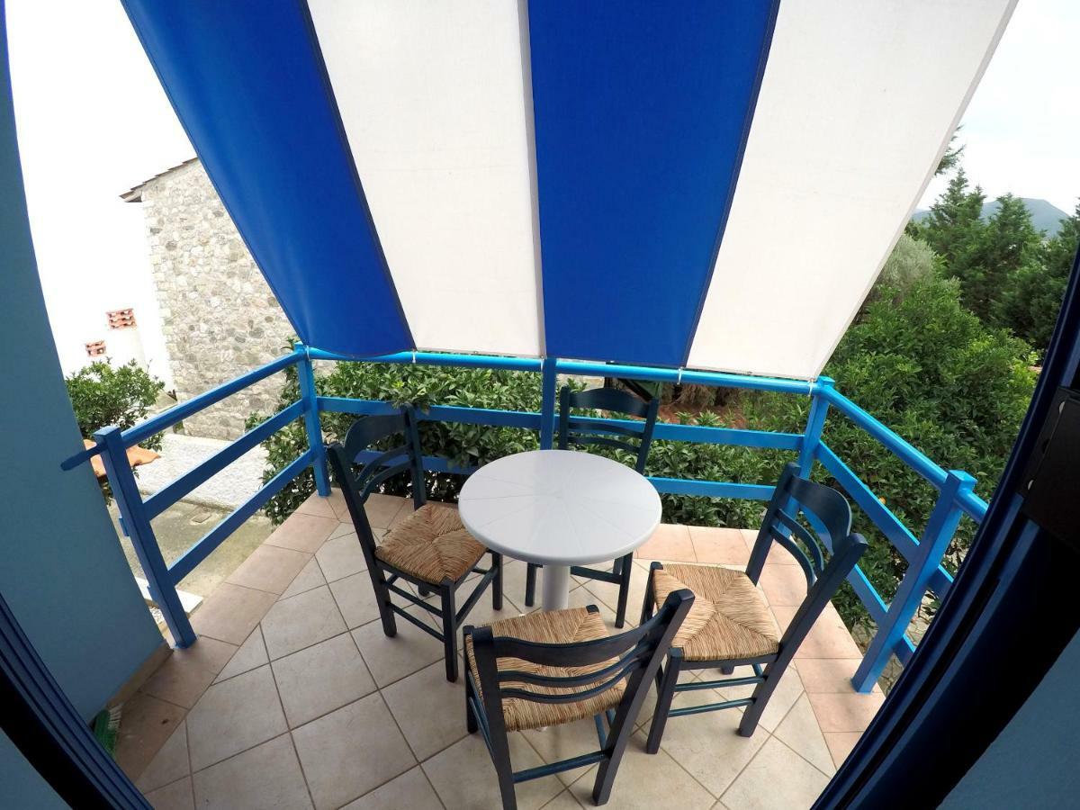 Papadogiannopoulos House Aigio Exteriör bild